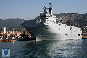 Pháp hoàn tiền cho Nga : chấm dứt thương vụ tàu Mistral