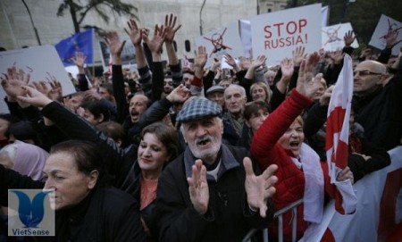 Biểu tình chống Nga tại thủ đô Gruzia