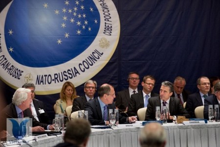 NATO bất ngờ xoa dịu Nga