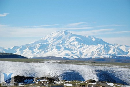 Núi Elbrus