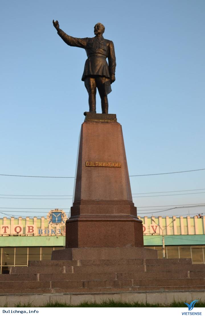 привокзальная площадь в саратове